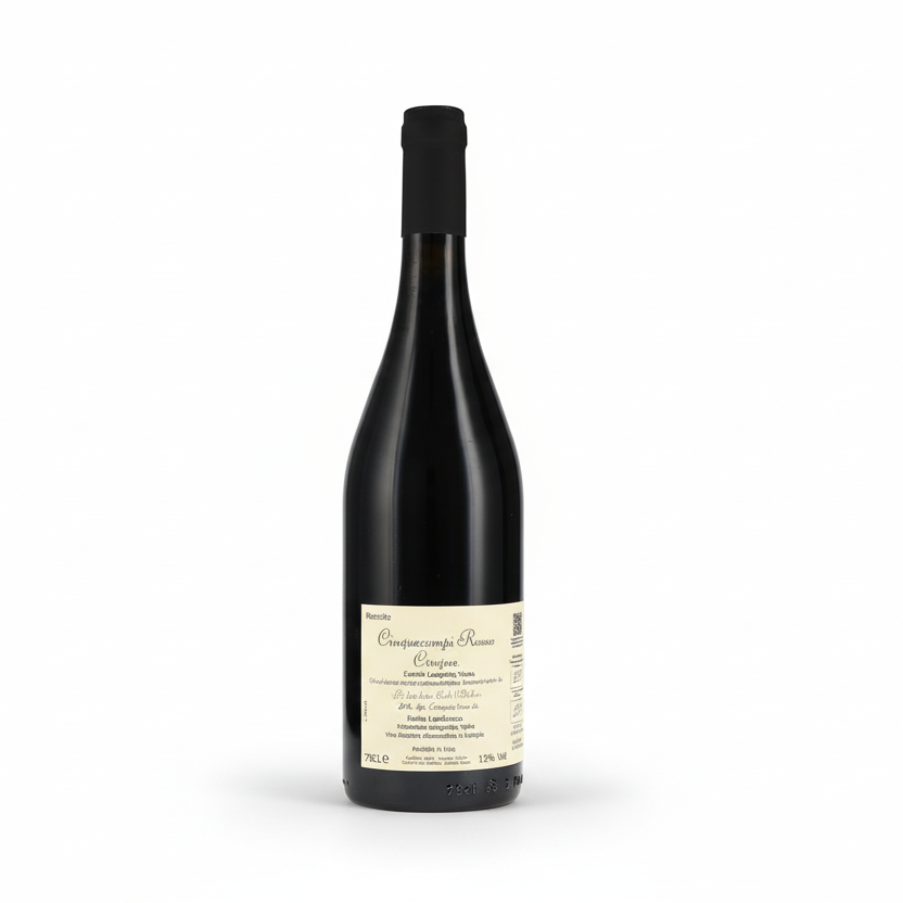 Schwarzer Lambrusco Schaumwein von Cinque Campi, biologisch, spritzig und fruchtig, in einer Flasche mit rotem Wein.