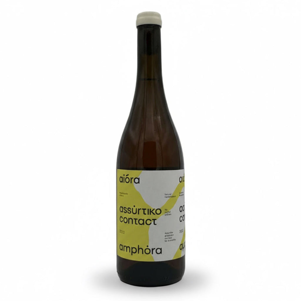 Weißwein Moschopolis Winery Aiora Assyrtiko Amphora 2022 in einer Tonamphora, mit goldener Farbe und eleganten Etiketten.