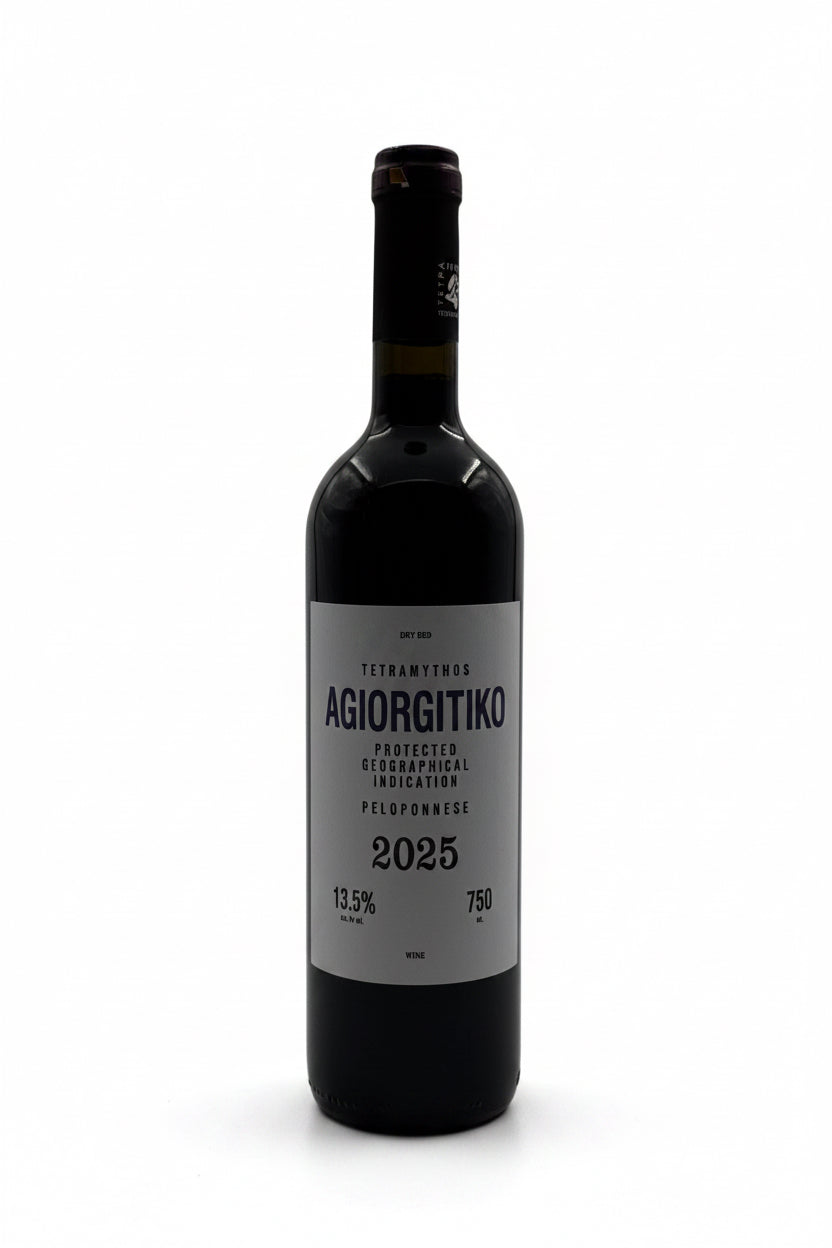 Tetramythos Winery Agiorgitiko BIO Rotwein Flasche, grüne Weinflasche mit Etikett, nachhaltiger Bio-Rotwein aus Griechenland