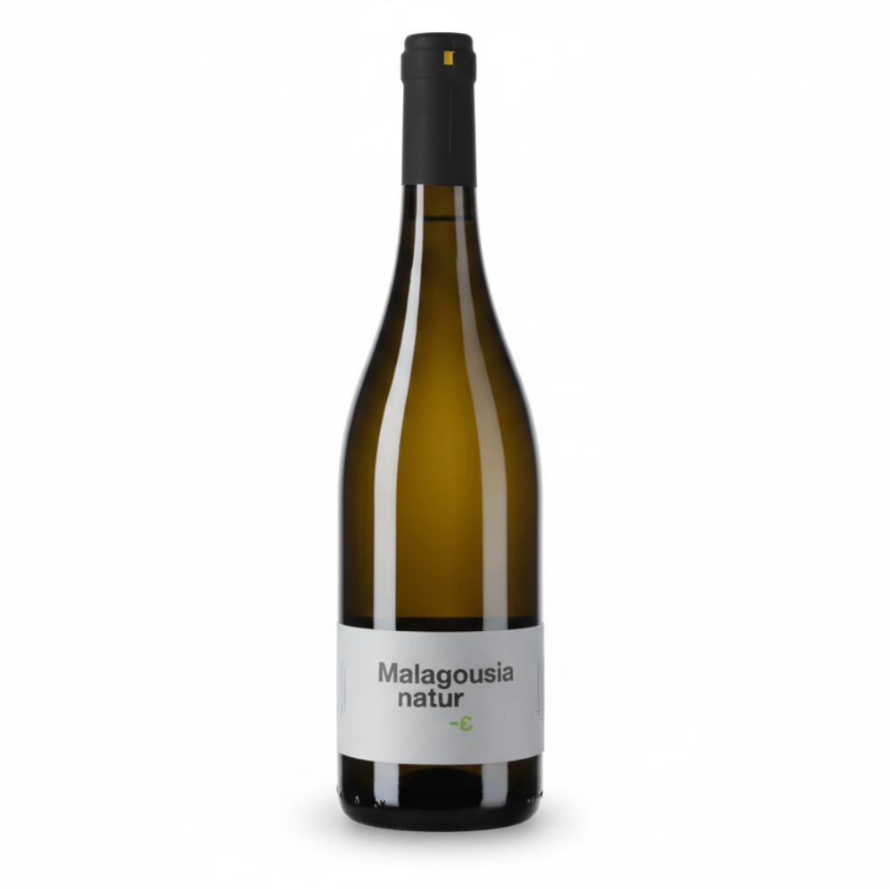 Tetramythos Winery Malagousia Naturε Bio Weißwein in einer Flasche, Nahaufnahme des Etiketts