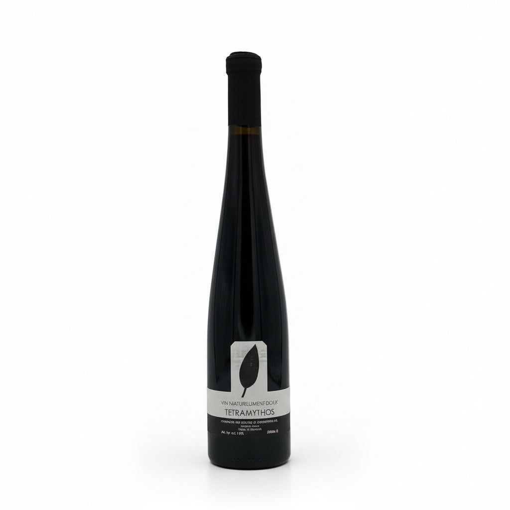 Tetramythos Winery Mavrodaphne Vin Naturellement Doux, süßer rotwein in einer Flasche mit dunkler Flüssigkeit und Etikett.